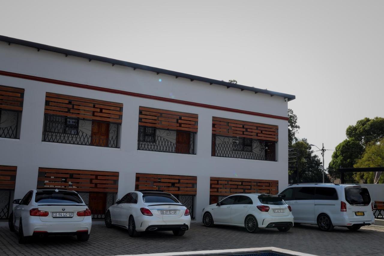 肯普顿帕克 无限生活方式旅馆酒店 外观 照片